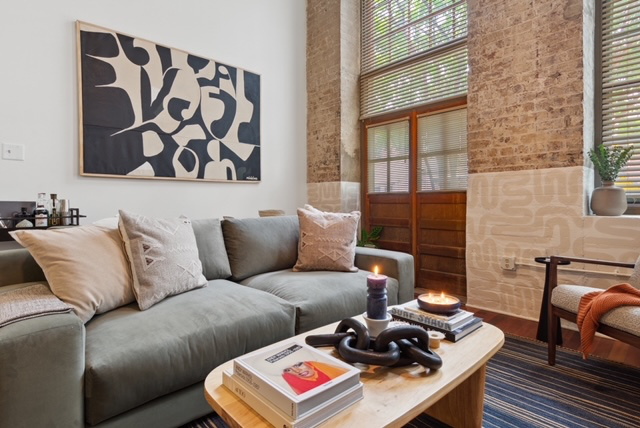 CBD/Warehouse District, Condo, 1 beds, 1.0 baths, $3000 per month New Orleans Rental - devie image_2