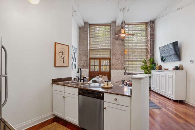 CBD/Warehouse District, Condo, 1 beds, 1.0 baths, $3000 per month New Orleans Rental - devie image_6