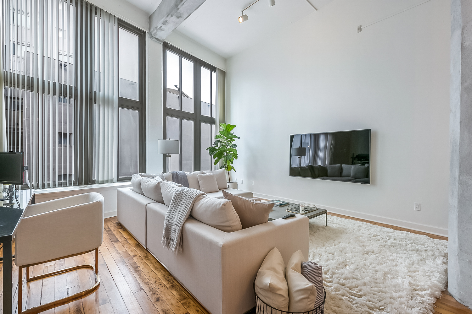 CBD/Warehouse District, Condo, 1 beds, 1.0 baths, $3000 per month New Orleans Rental - devie image_2