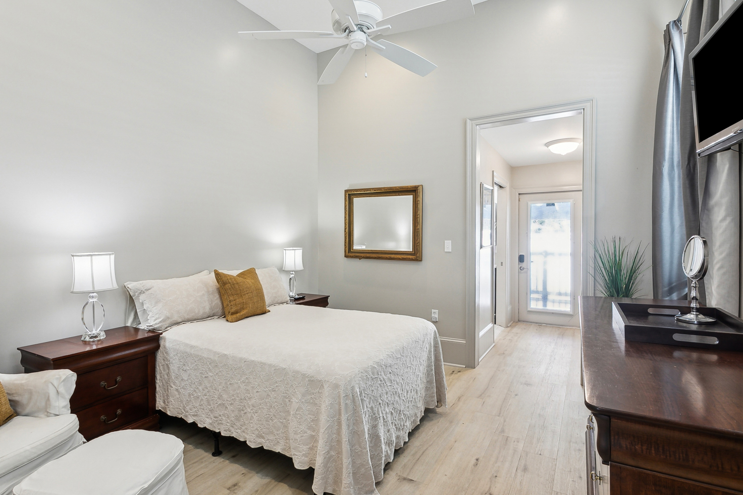 Uptown, Apartment, 2 beds, 1.5 baths, $3000 per month New Orleans Rental - devie image_4