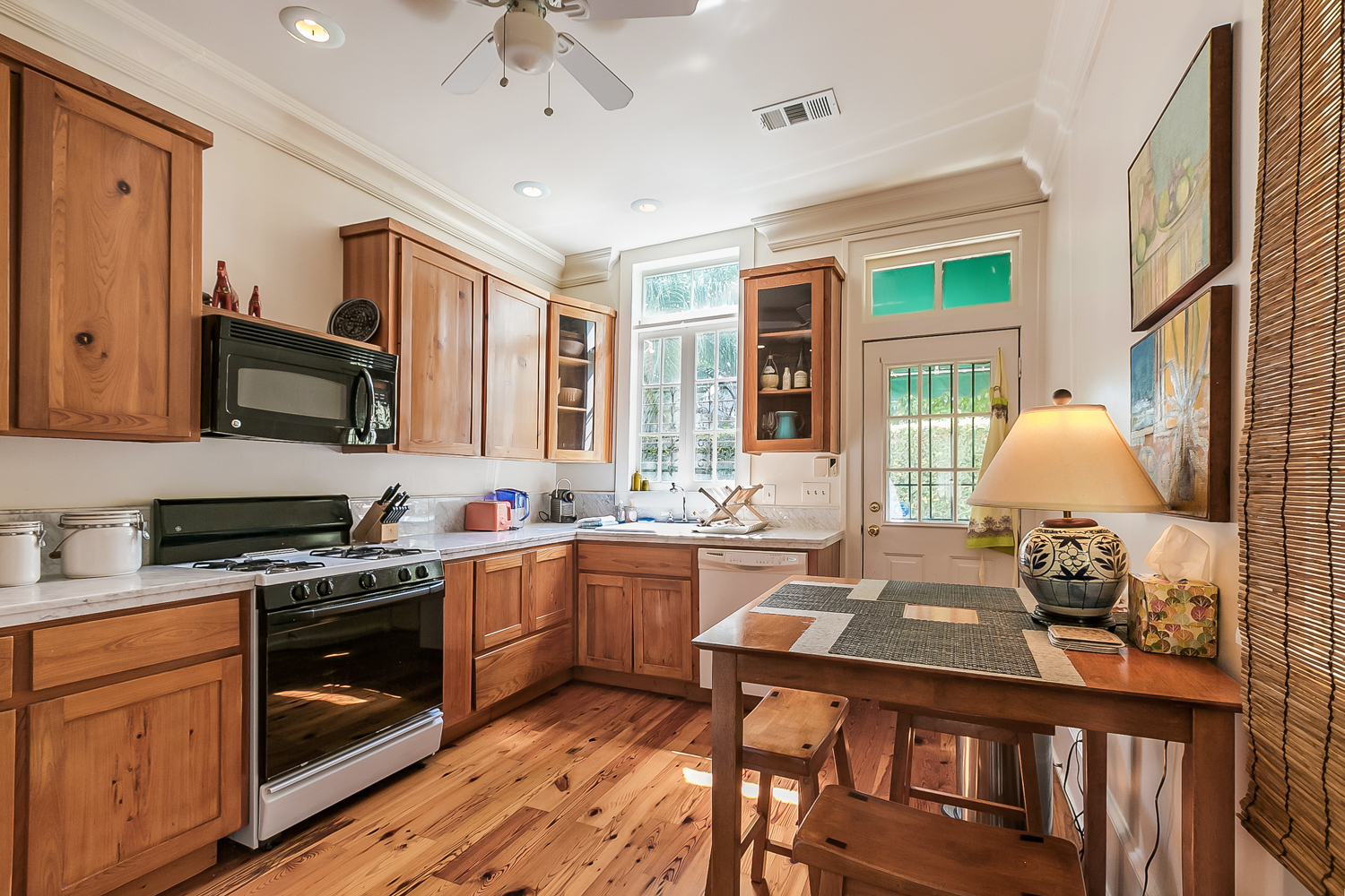 Uptown, House, 2 beds, 1.5 baths, $3000 per month New Orleans Rental - devie image_6