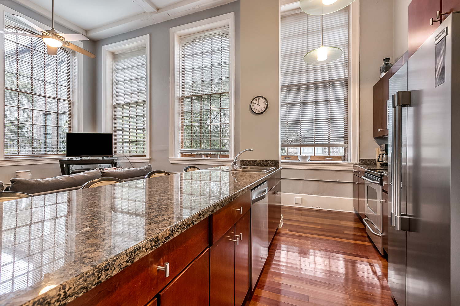 CBD/Warehouse District, House, 3 beds, 2.0 baths, $5000 per month New Orleans Rental - devie image_4