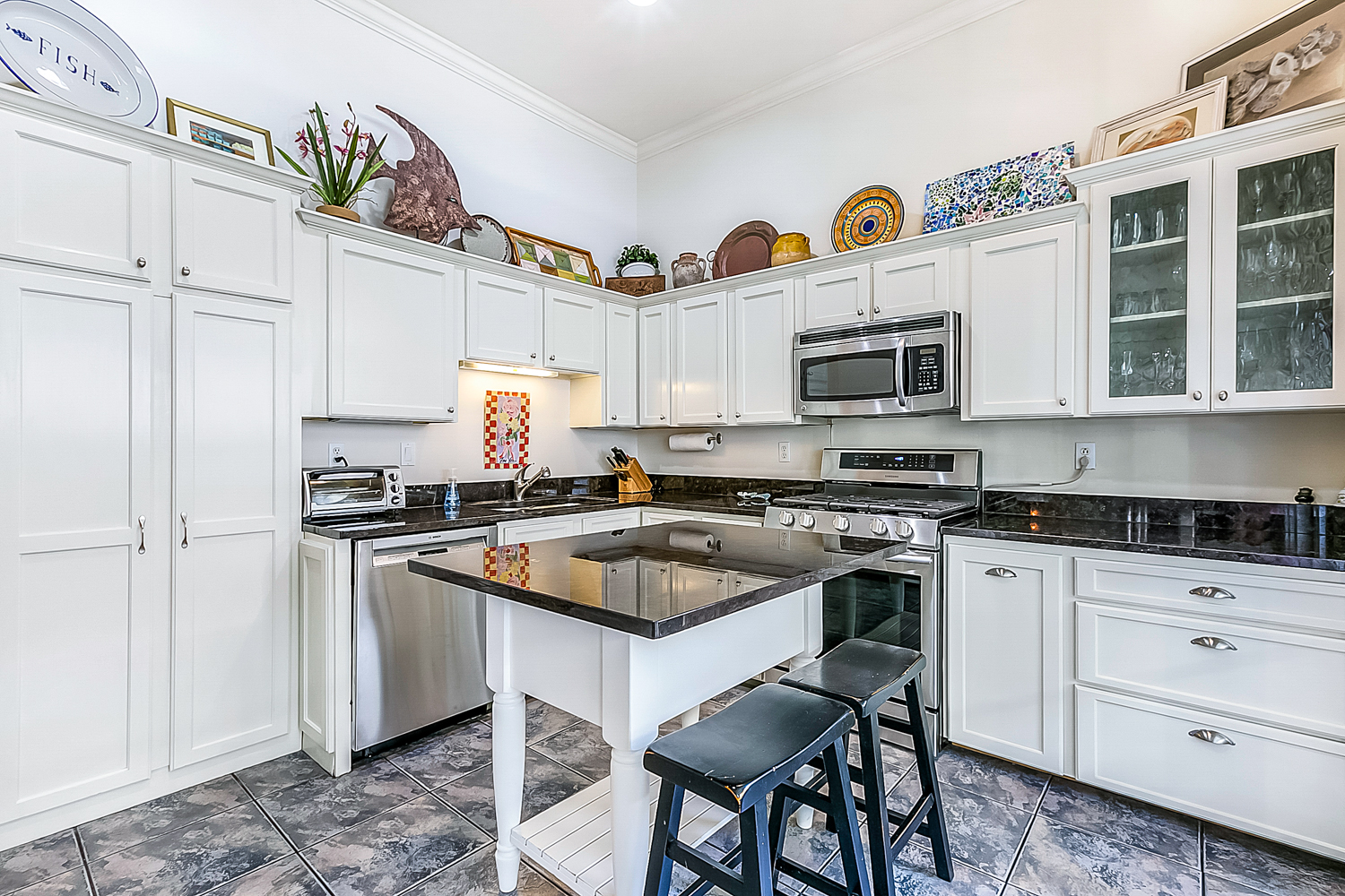 Garden District, House, 2 beds, 2.0 baths, $7000 per month New Orleans Rental - devie image_11