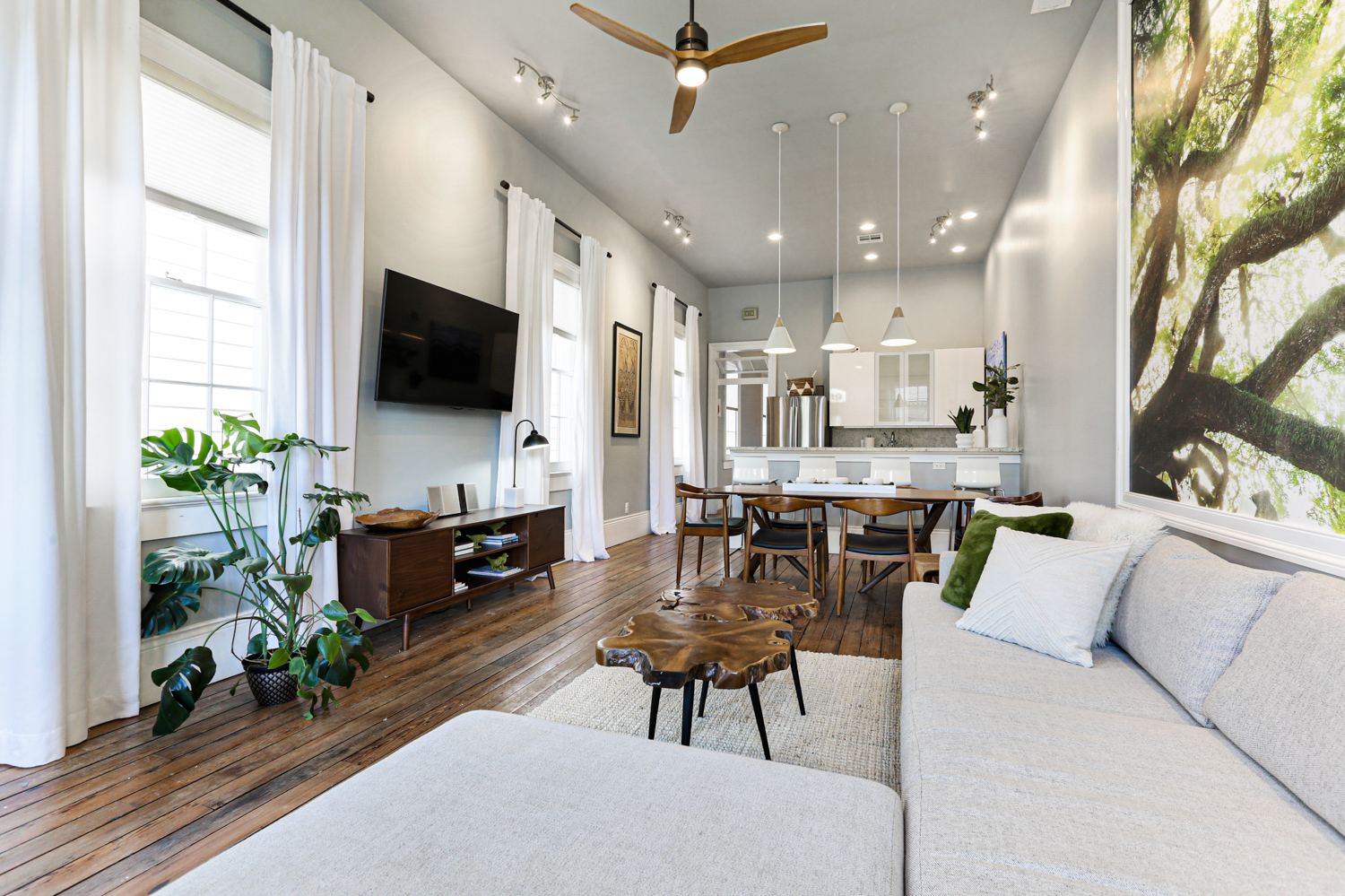Uptown, House, 2 beds, 2.0 baths, $4000 per month New Orleans Rental - devie image_1