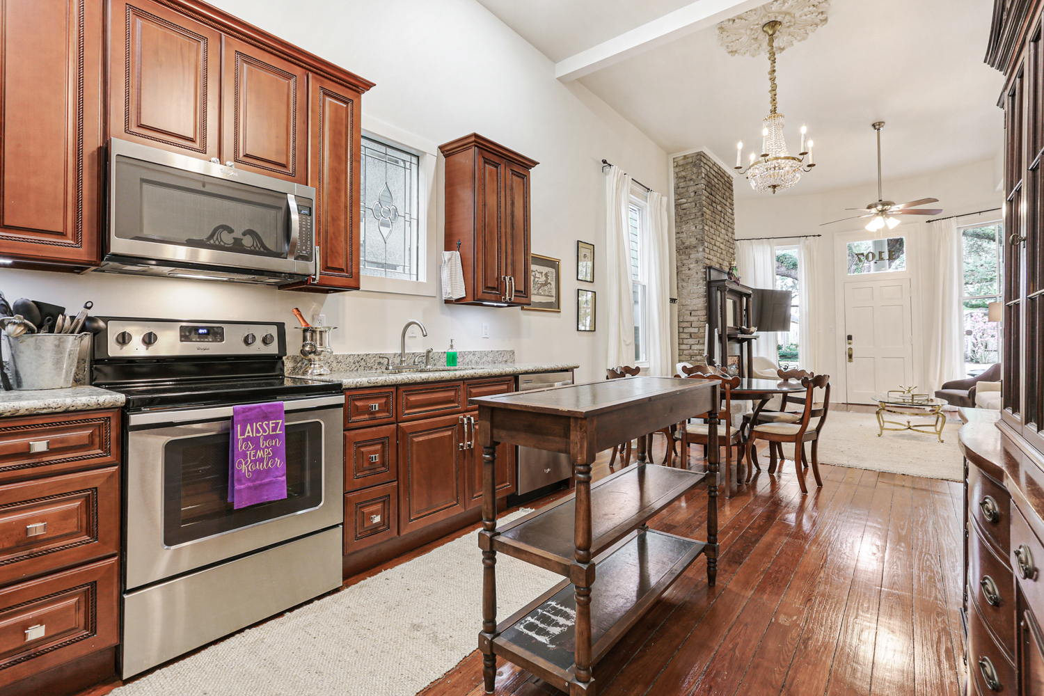 Uptown, House, 3 beds, 2.5 baths, $4500 per month New Orleans Rental - devie image_4